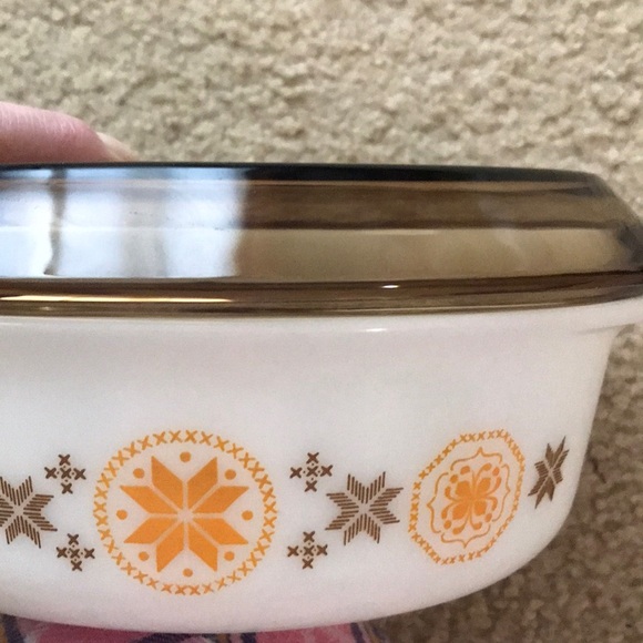 Vintage Pyrex Town & Country Dish - Picture 4 of 8